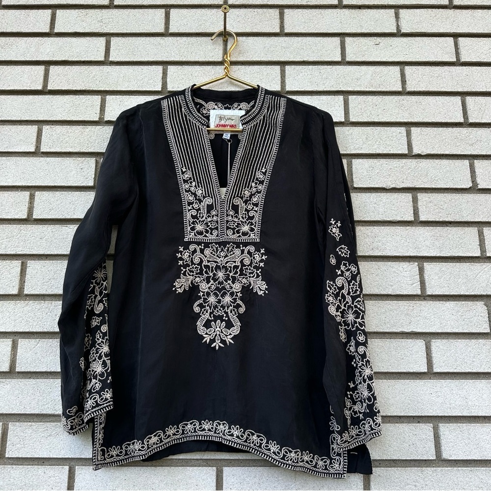NWT Johnny Was Biya Tempest Black Embroidered Tunic Blouse Cupra Rayon Boho XXS